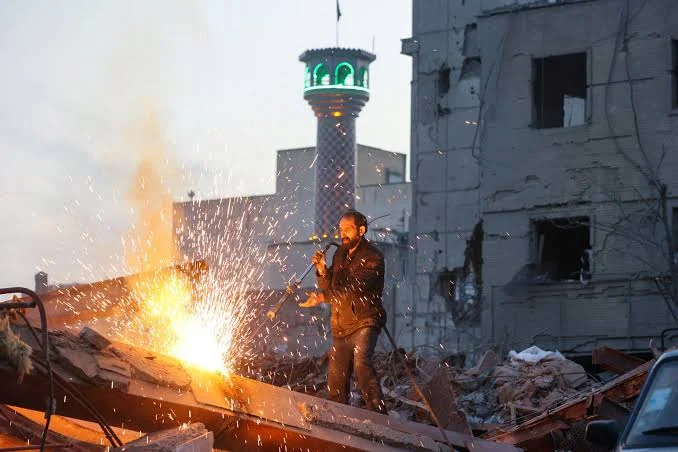 US Strikes Iran for 11th Straight Night as War Costs Hit $37.5 Billion US military aircraft over a conflict zone at night